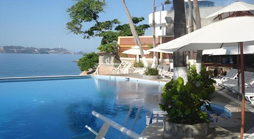 Acapulco, An Ihg