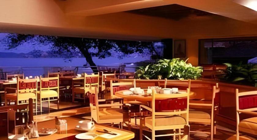 Acapulco, An Ihg 4*